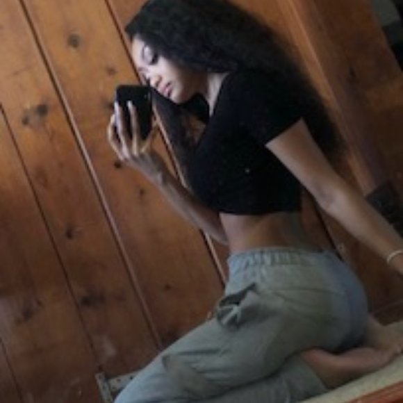 Meet your Posher, Desiree - Picture 5 of 5